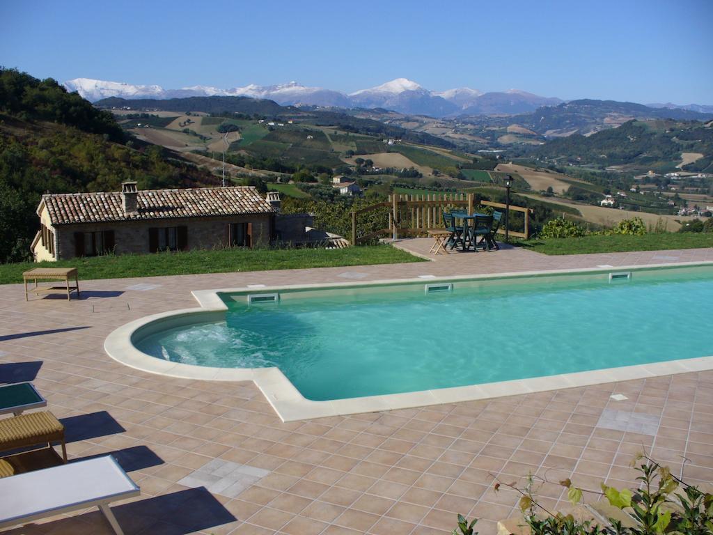 Вилла Agriturismo Il Sentiero Montalto delle Marche Экстерьер фото