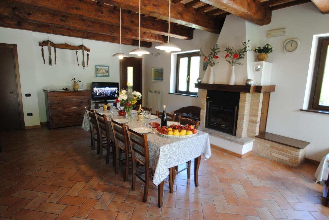 Вилла Agriturismo Il Sentiero Montalto delle Marche Экстерьер фото